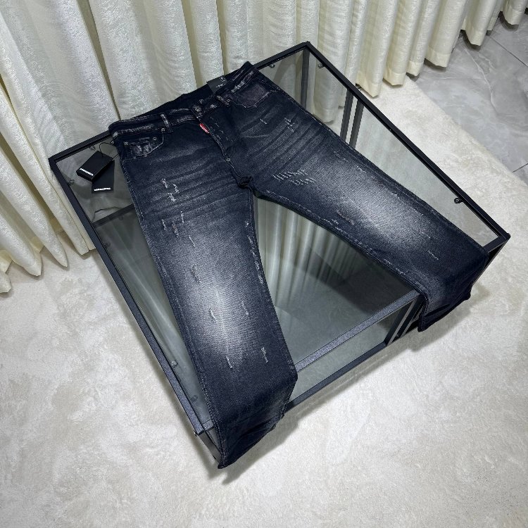 DSQUARED2