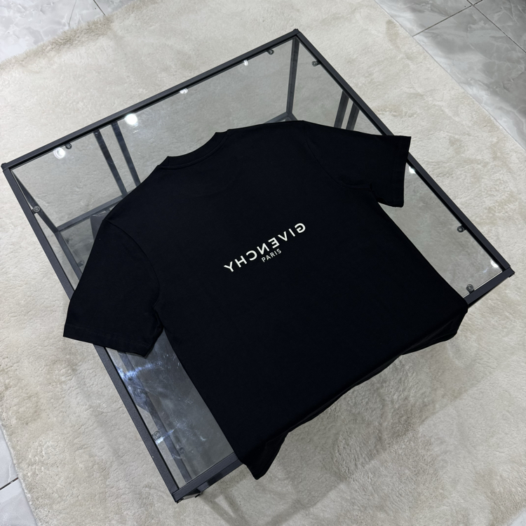 GIVENCHY