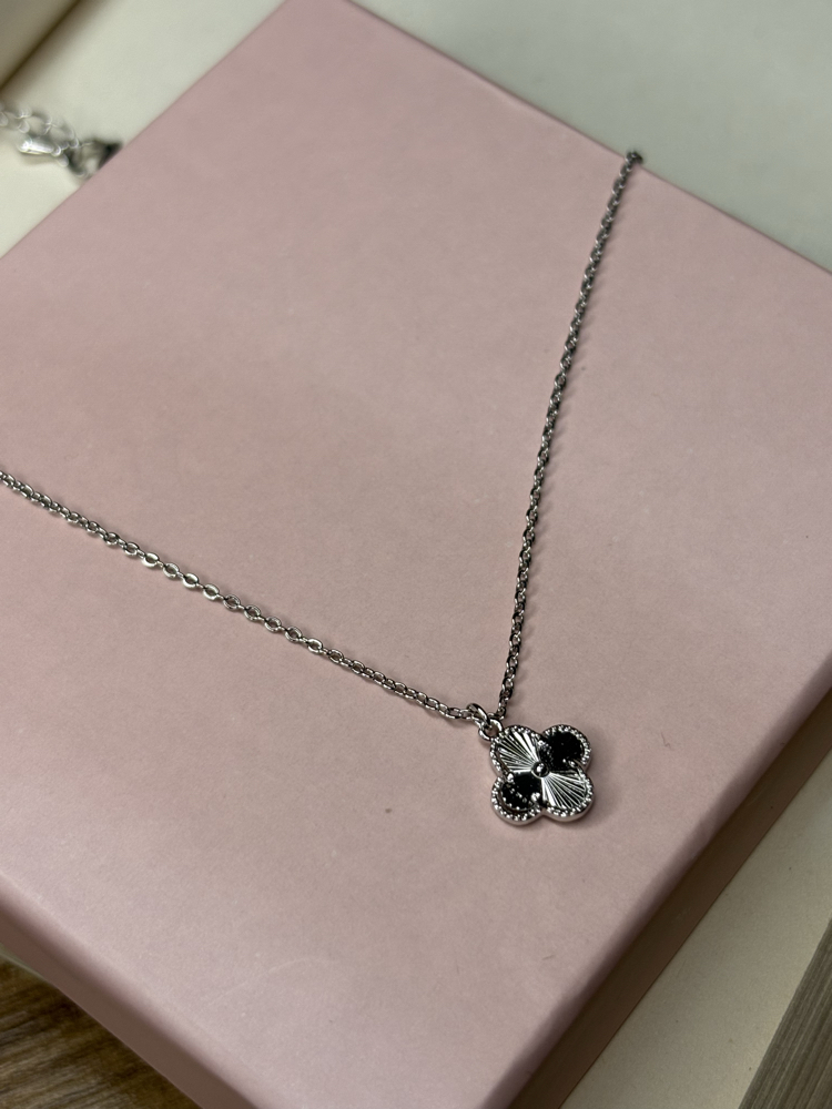Van Cleef Kolye 2