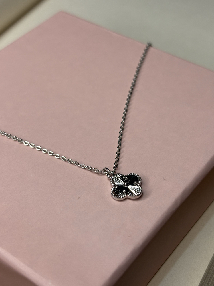 Van Cleef Kolye 2