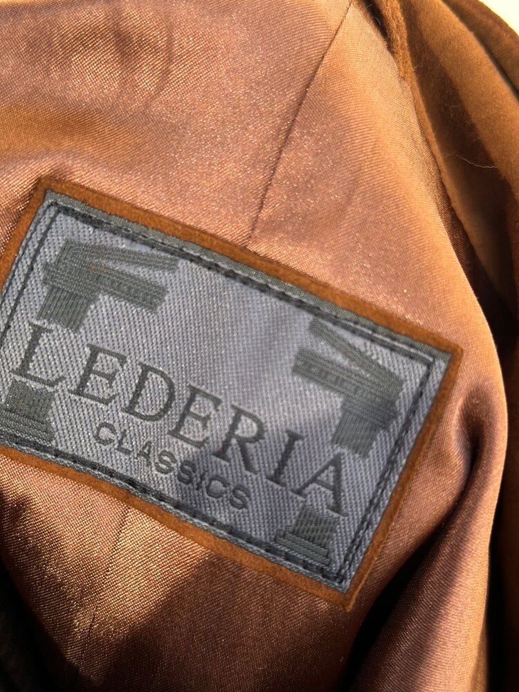 Lederia çift taraflı