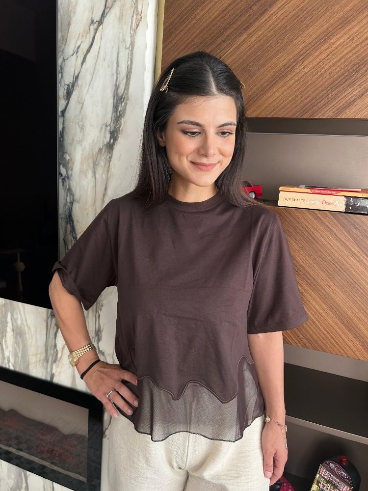 Tül detaylı tişört