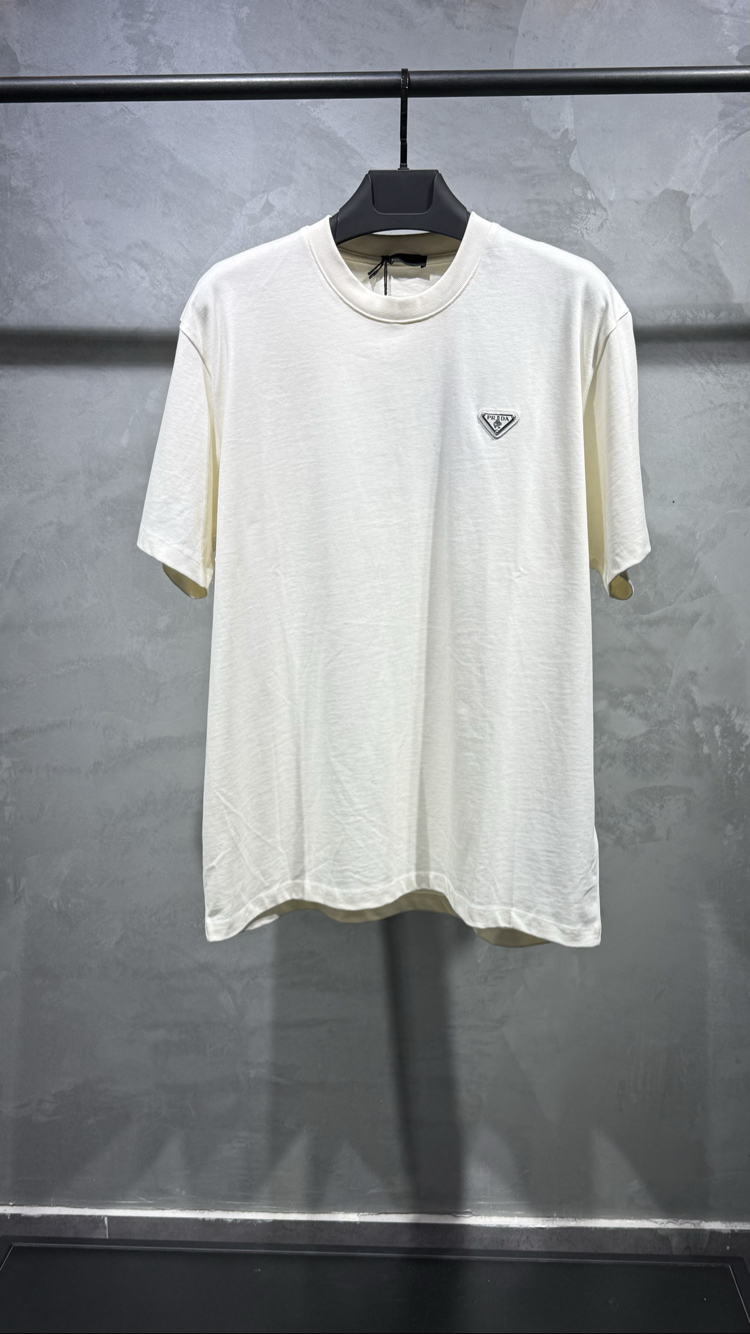 PRADA T-SHIRT