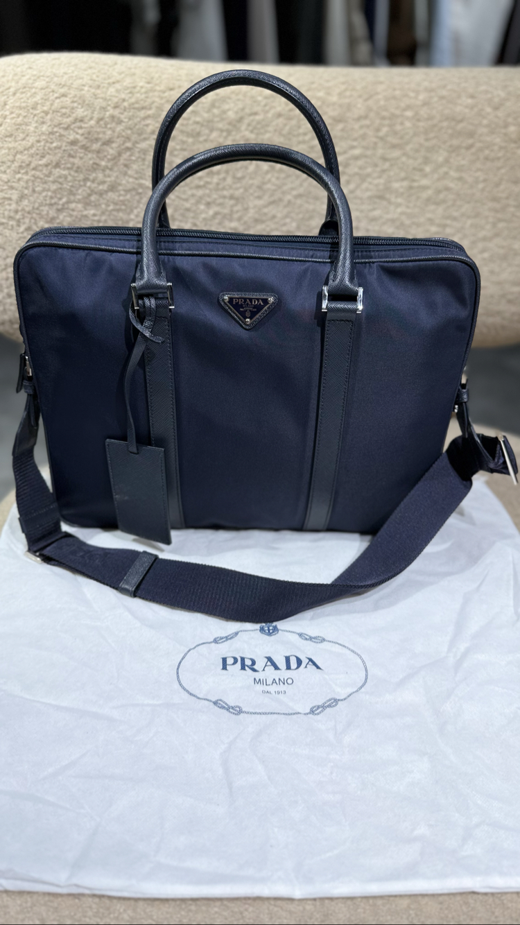 Prada Re-Nylon ve Saffiano deri