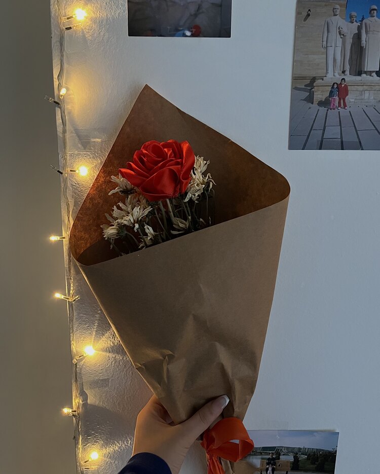 Tekli Gül Buketi 