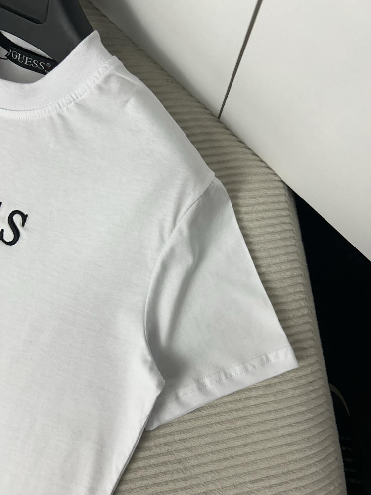 GUESS PREMİUM T-SHİRT