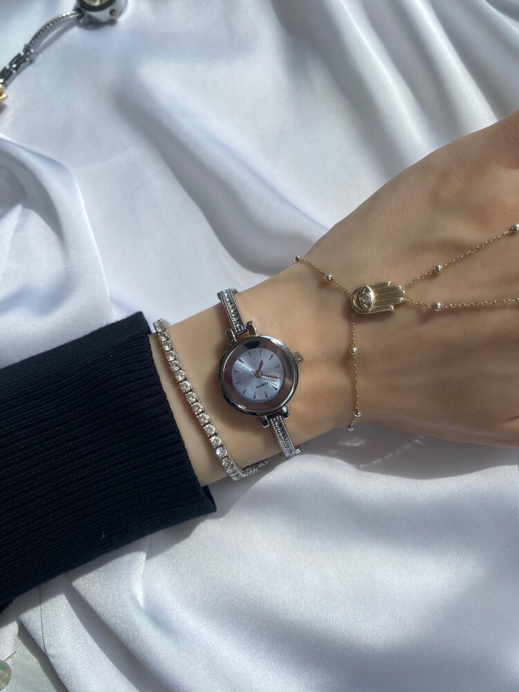 Yeni İnce Taşlı Kelepçe Saat