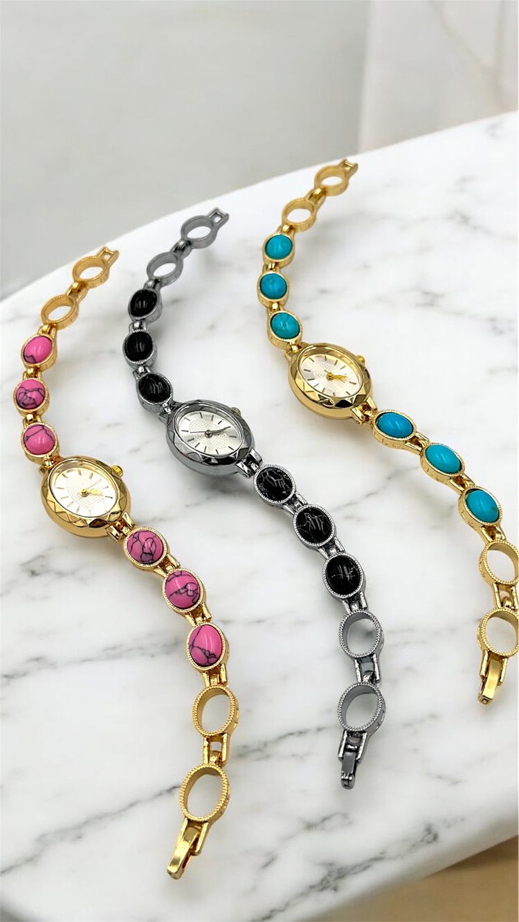 Renkli Vintage Saat