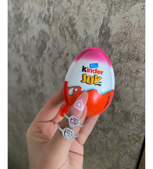 KİNDER JOY VE YÜZÜK