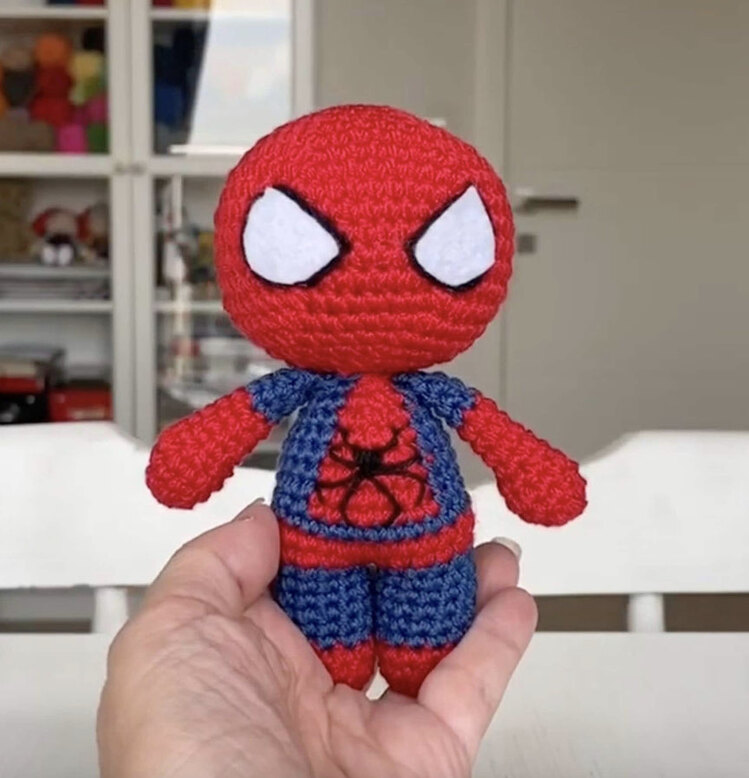 SPIDER MAN ÖRGÜ KİTİ 