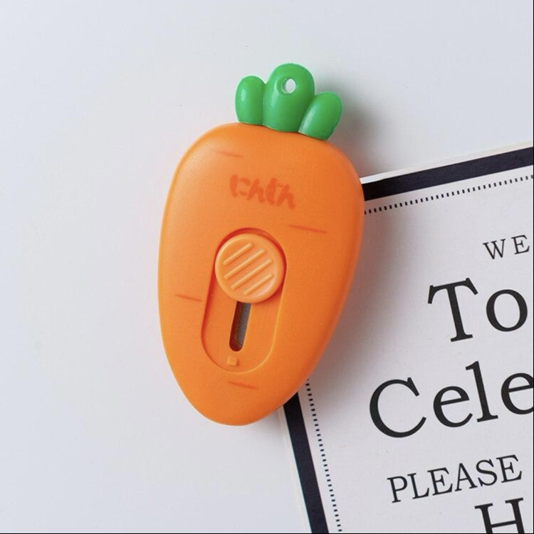 Sevimli Mini Havuç Maket Bıçağı