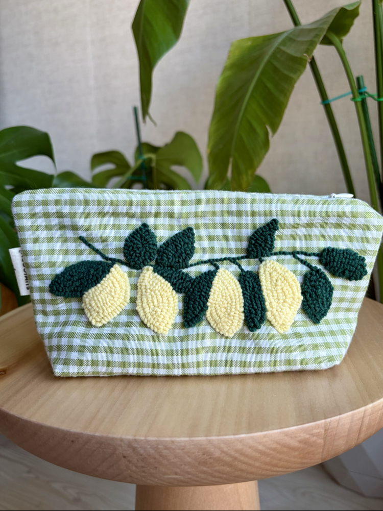 Pötikare limonlu makyaj çantası