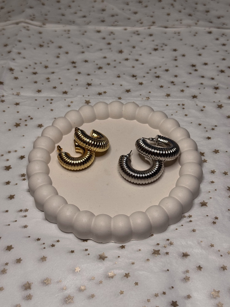 Tırtıklı bubble küpe