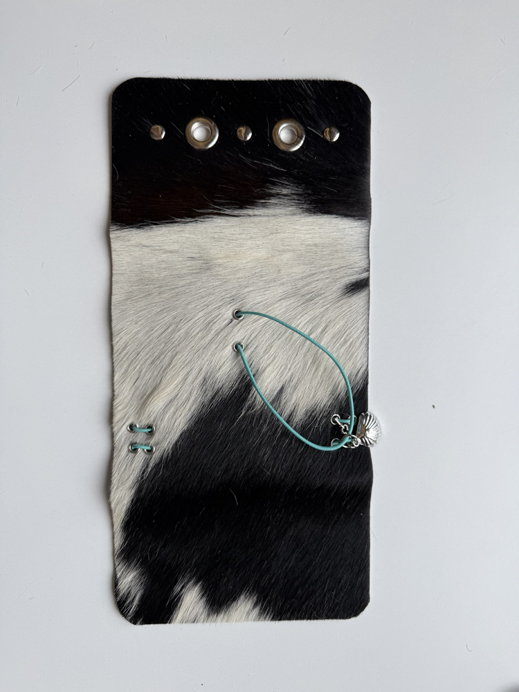 Cowhide Prag A6 no:4