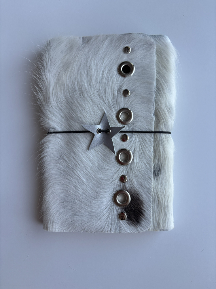 Cowhide Prag A5 No1