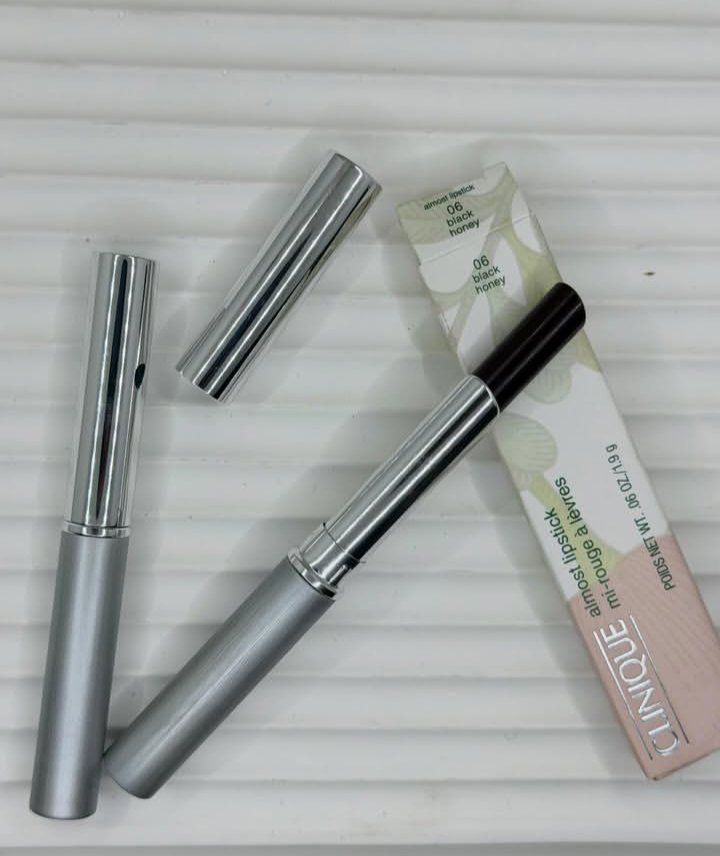 Clinique Black Honey Ruj