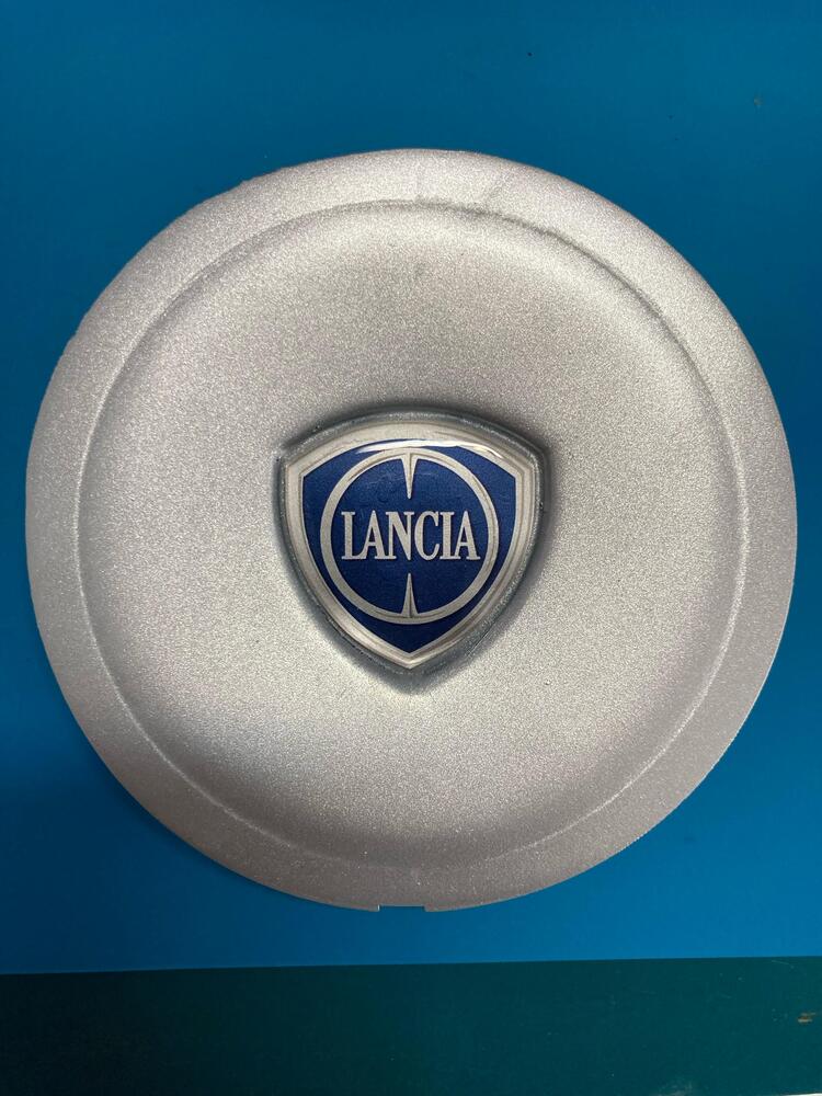 Lancia Delta 16'' jant göbeği kapağı adet