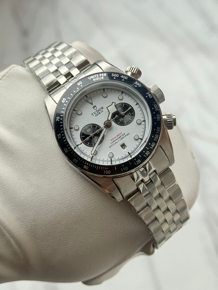 Tudor Erkek Saat
