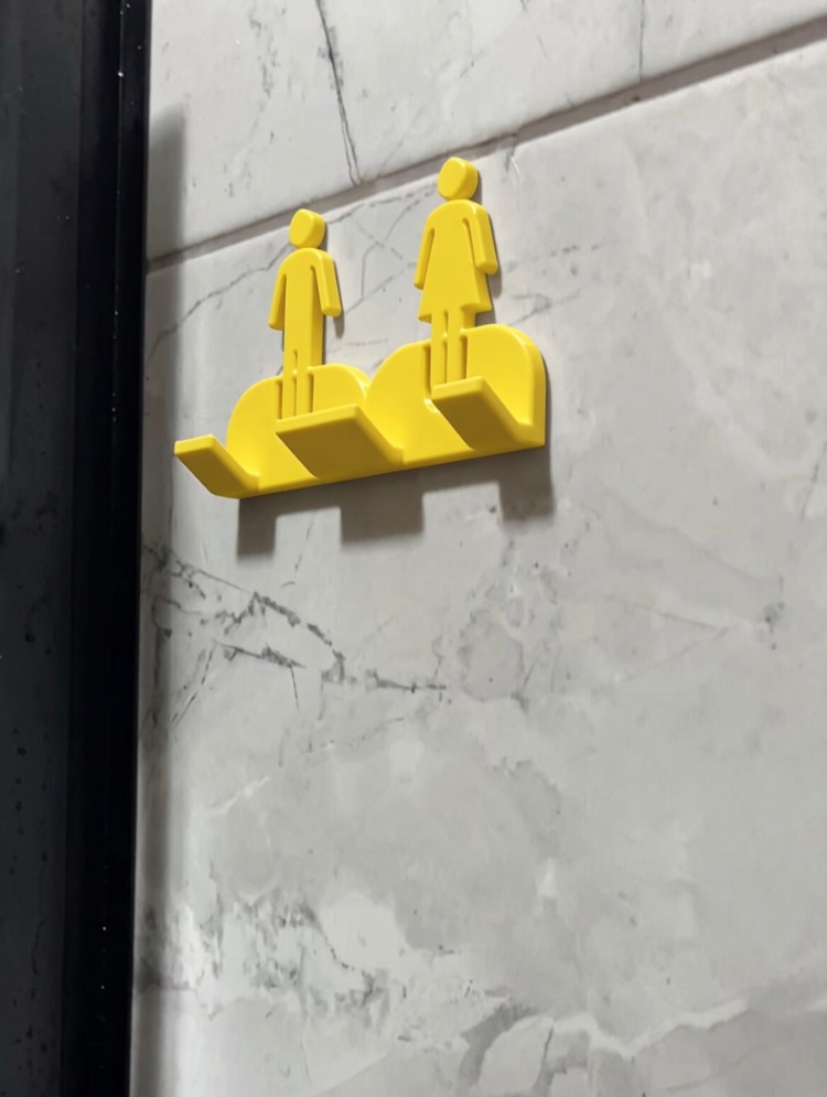 Duvara Monte Jilet Tutucu - Erkek Kadın Figürlü Banyo Aksesuarı