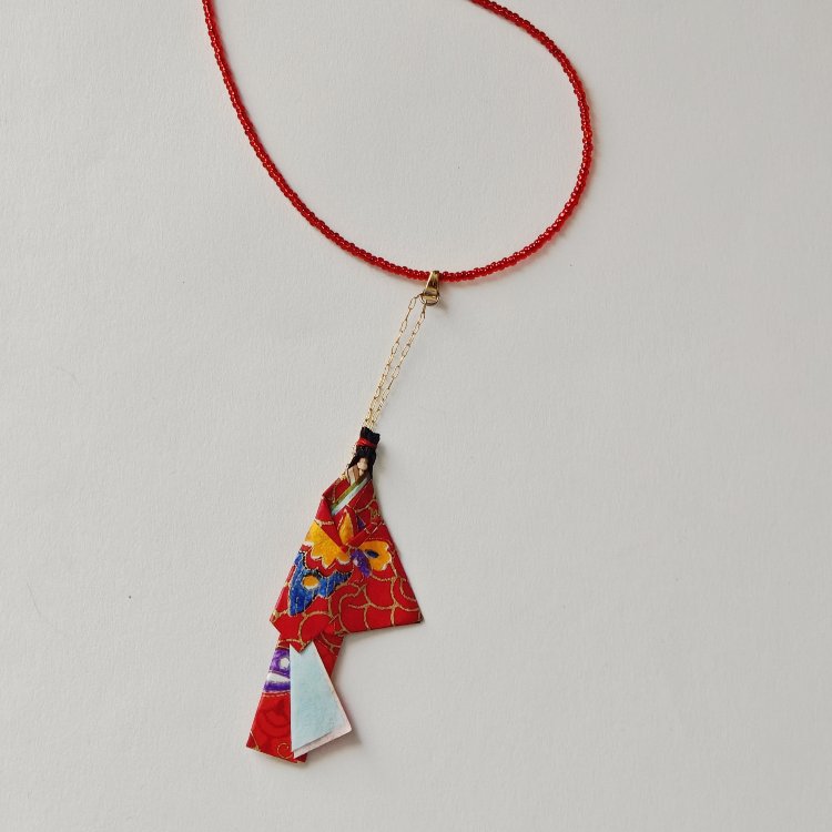 Kurenai Origami Kolye