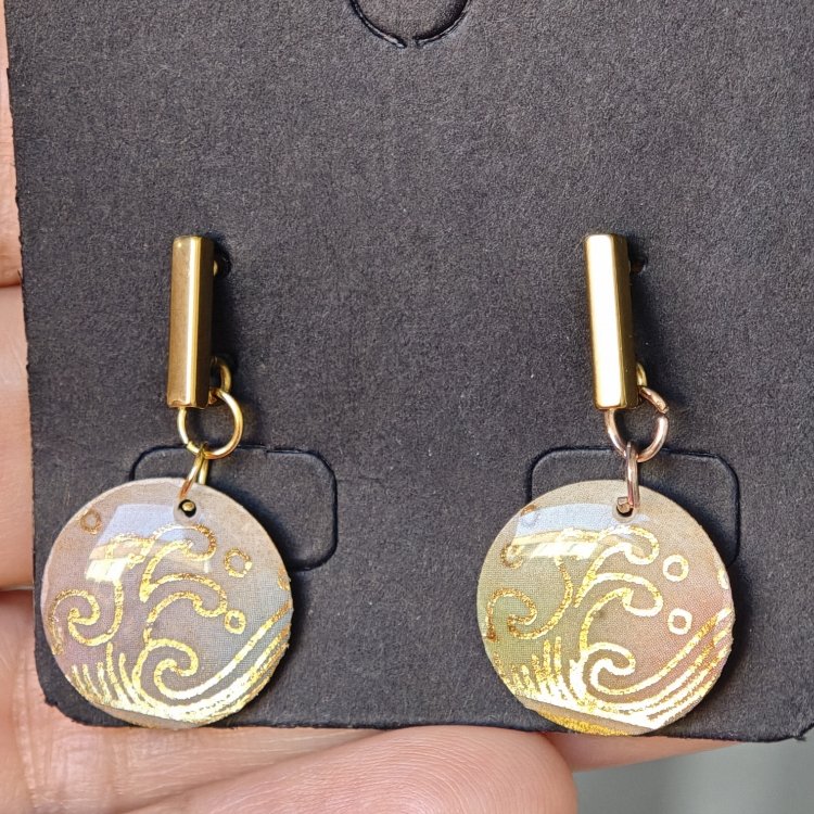 Reiwa -Nami Charm Küpe