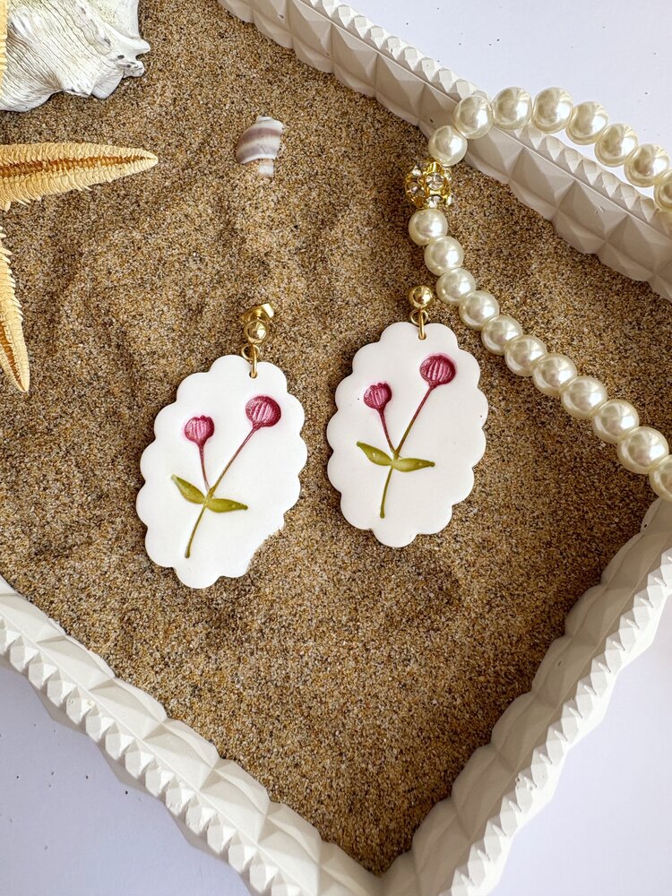 Tomurcuk detaylı küpeler