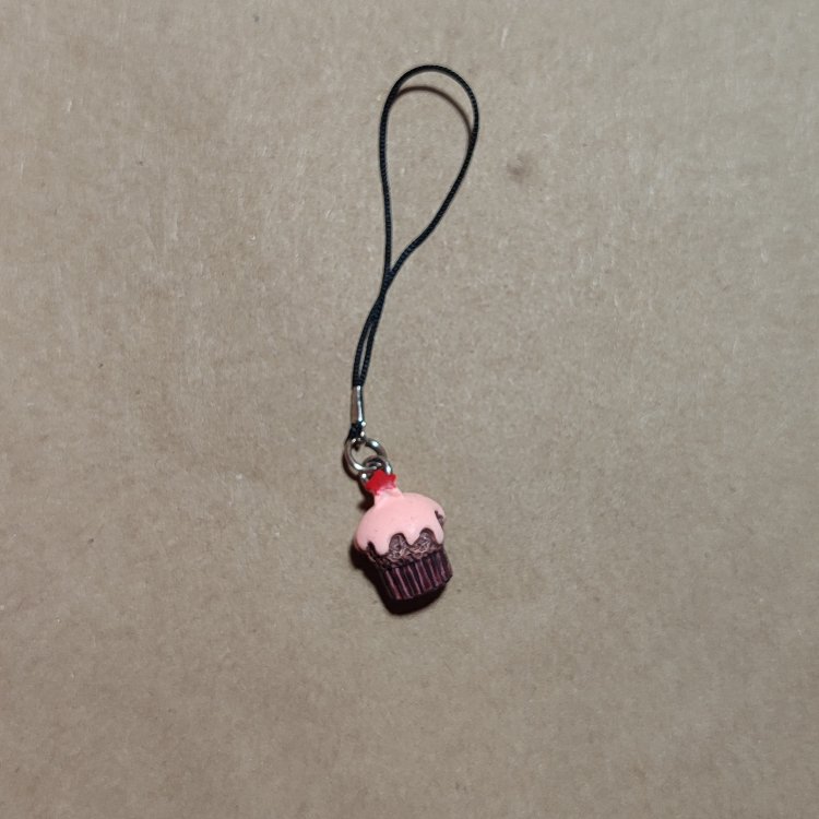 pembe kek charm
