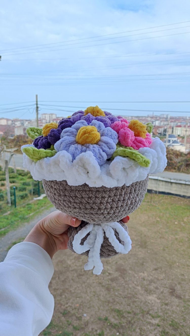 Renkli çiçek buketi 