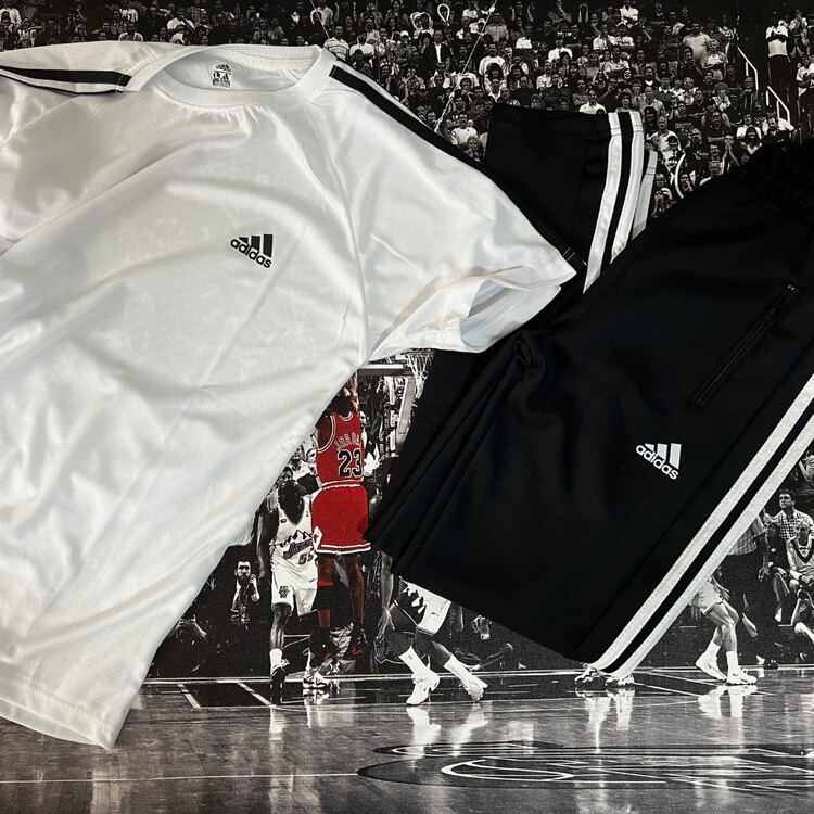Adidas Beyaz Eşofman Takımı