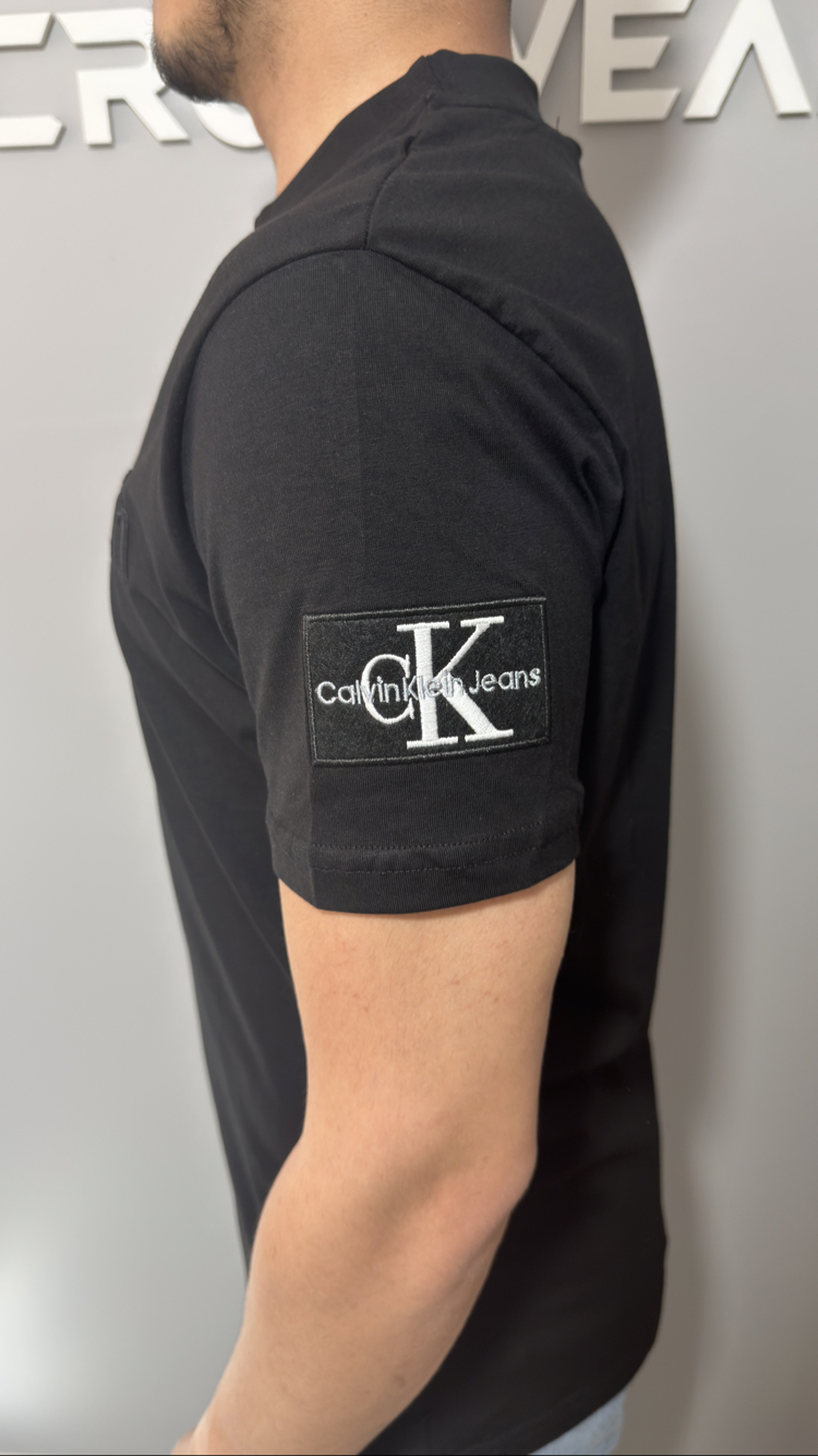 Calvin Klein Siyah Tişört