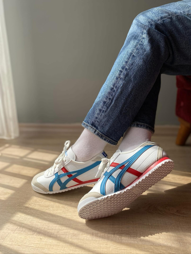 Onitsuka Tiger Mexico 66 – Krem / Mavi ve Kırmızı Detaylı Sneakers
