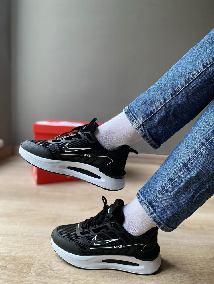 Nike Air Max 270 "Siyah / Beyaz" Sneaker
