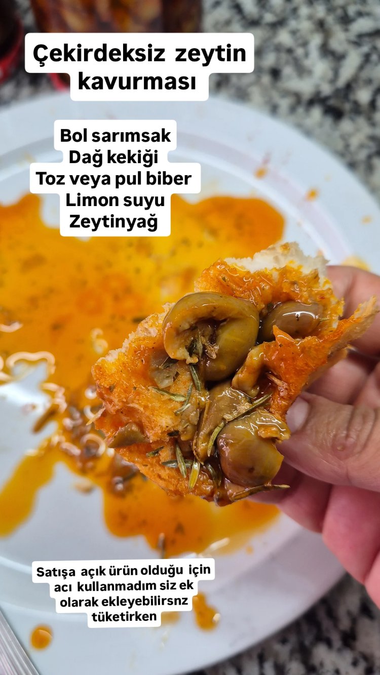 ÇEKİRDEKSİZ ZEYTİNYAĞLI ZEYTİN KAVURMASI