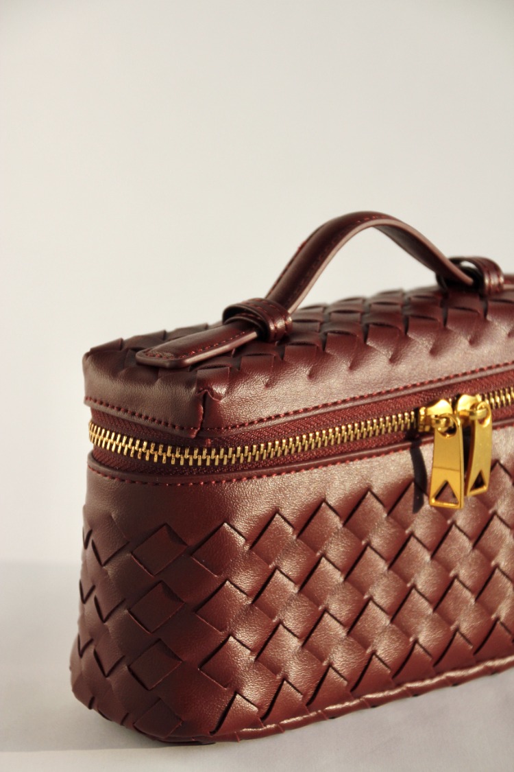 Valette- Burgundy 