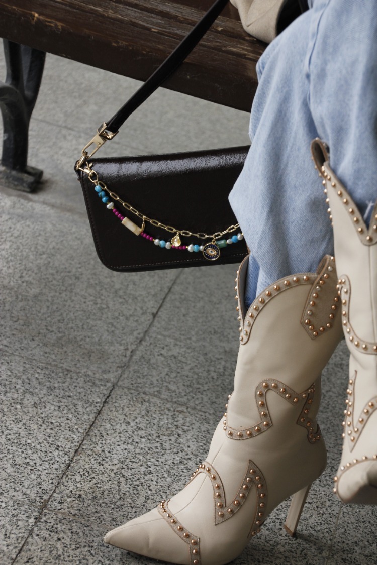 UMİ LAST CALL | KOYU KAHVE RUGAN Baget East-West Çanta - Bag Charm Hediyeli