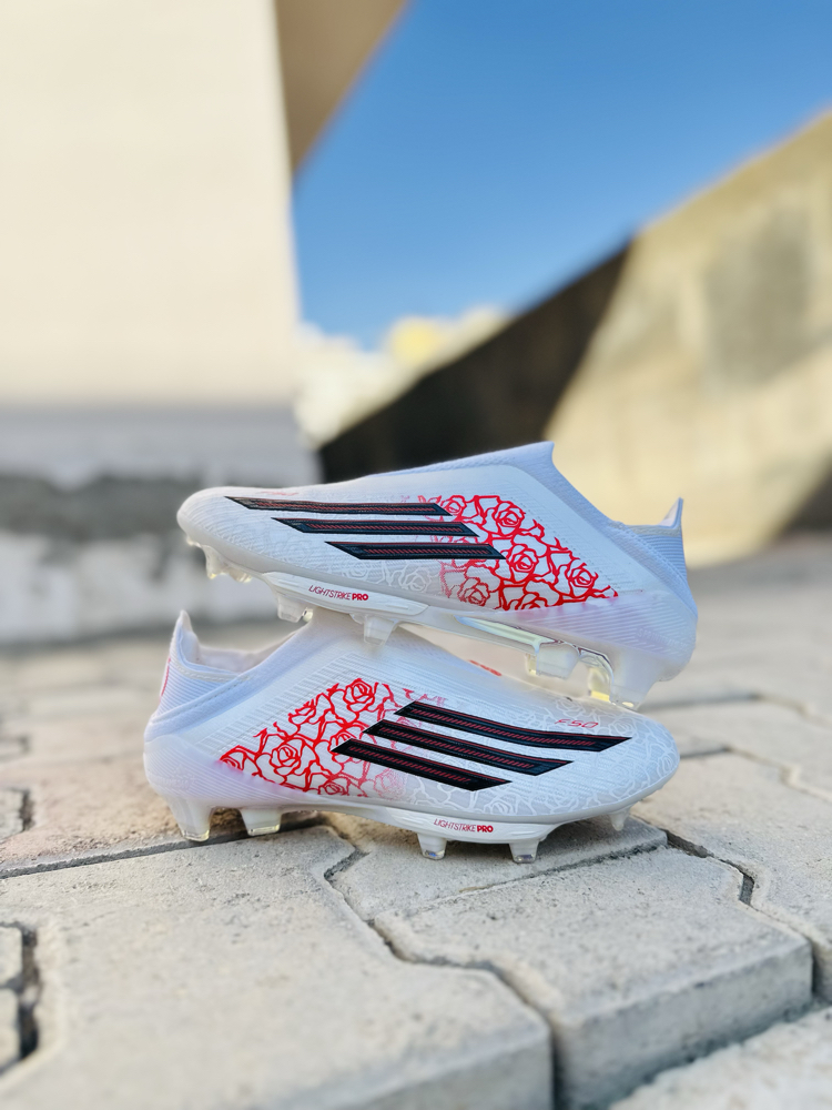 Yeni Sezon F50 +Pro Elite Prof Yamal (bağcıksız )
