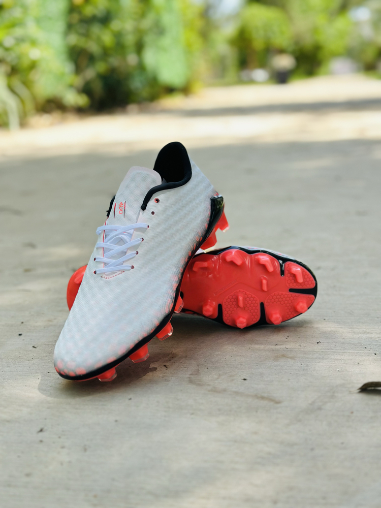 Yeni sezon Mercurial venom (Renk Değiştiren Model)