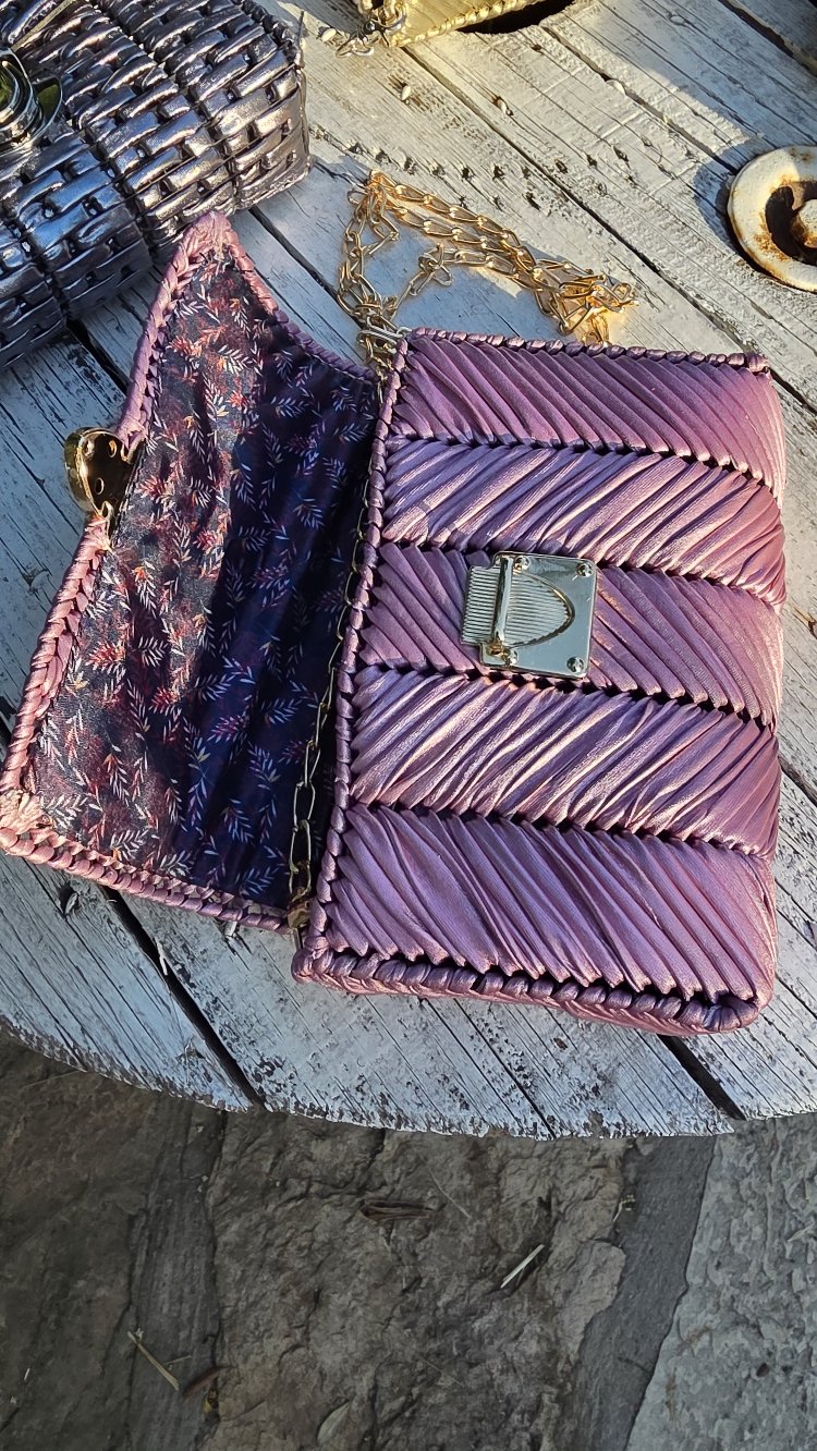 Zincirli Clutch