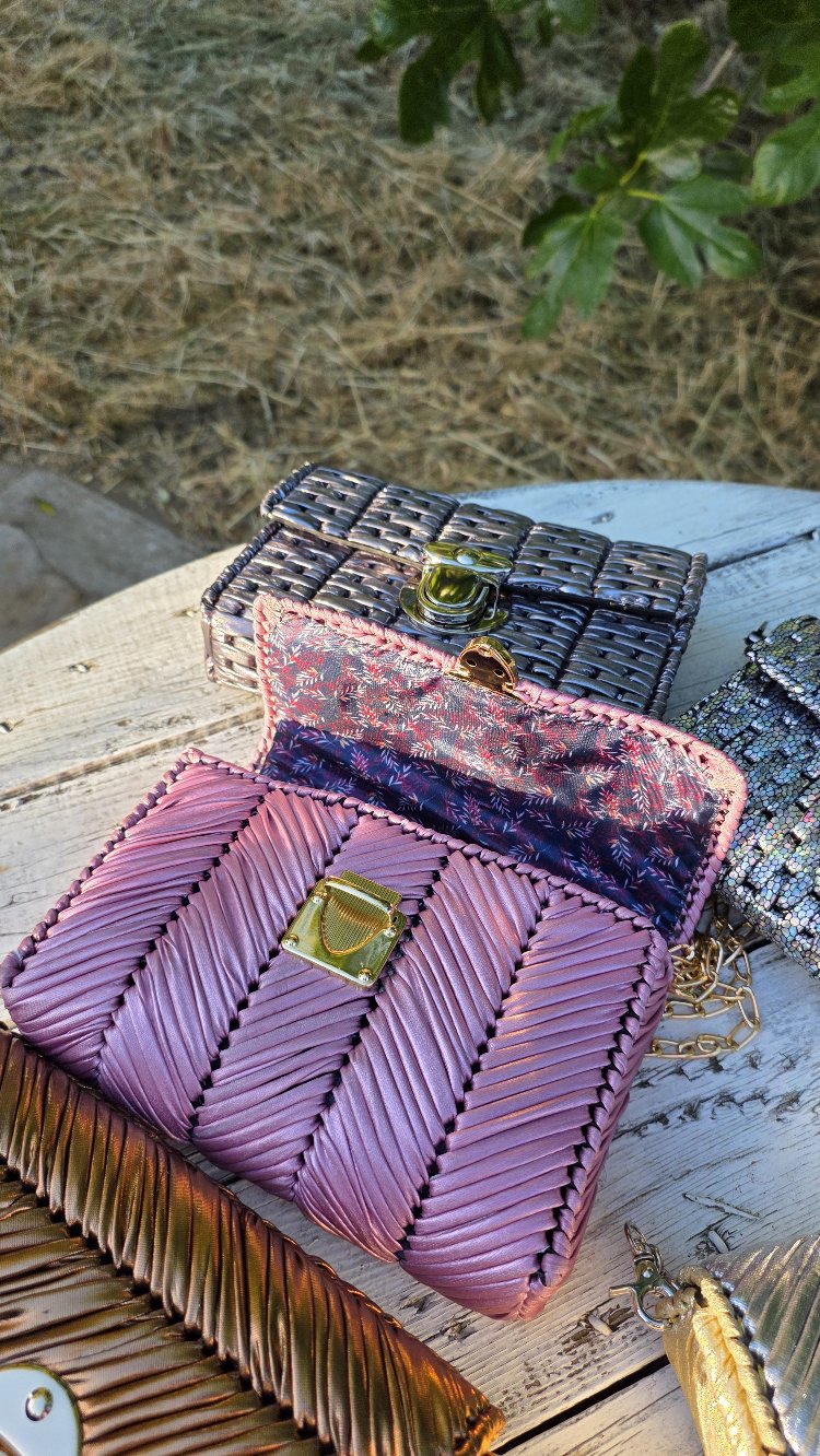 Zincirli Clutch Çantalar