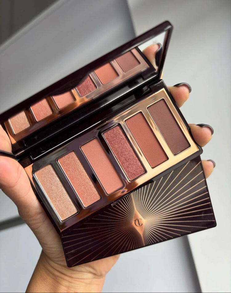 Charlotte Tilbury Far Paleti