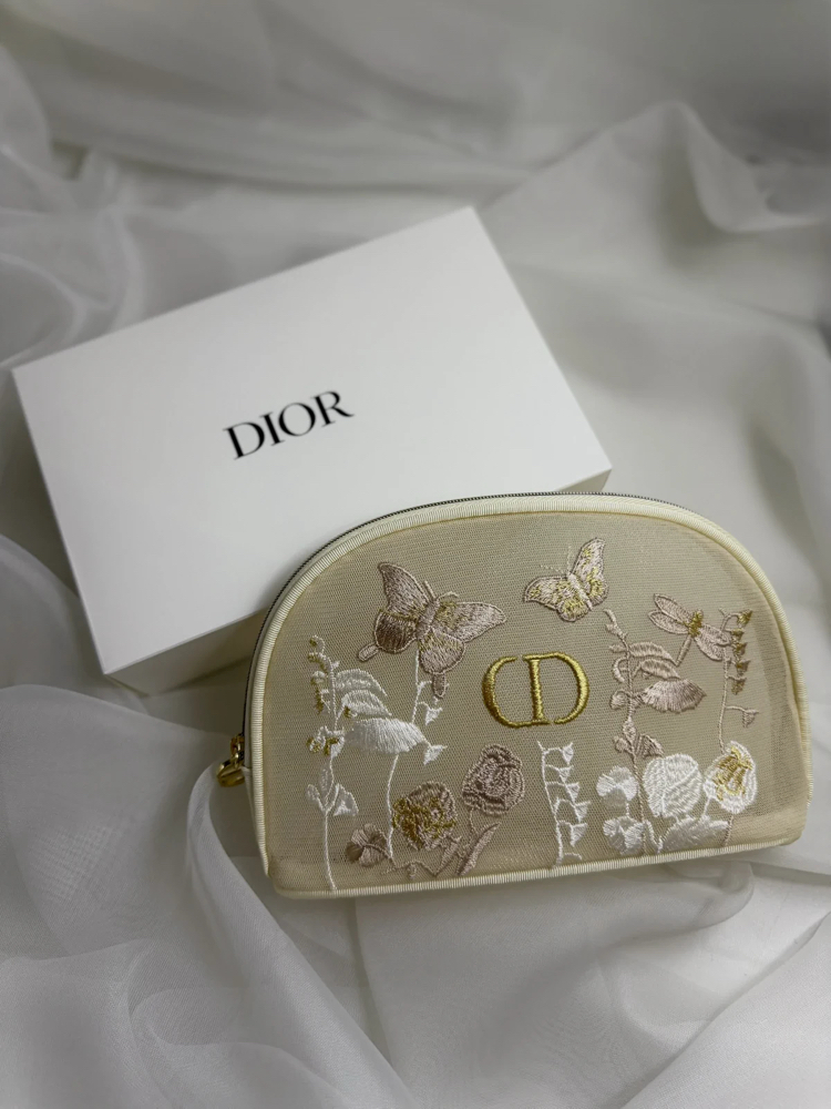 Dior Makyaj Çantası