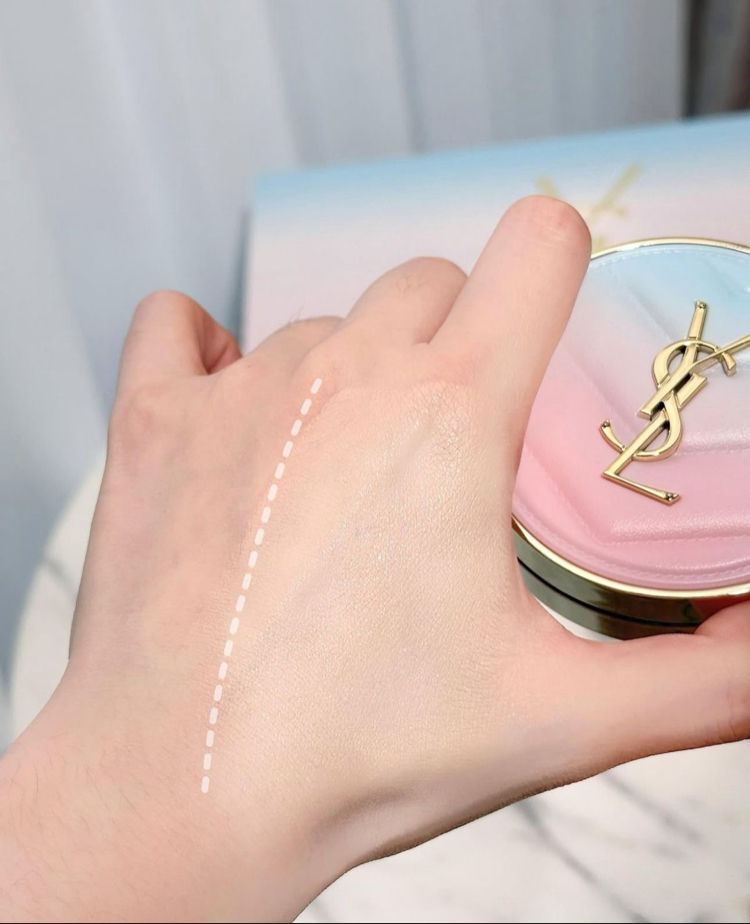 YSL Cushion Fondoten
