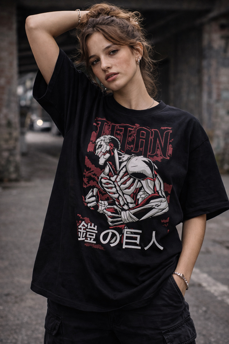 Attack on Titan Colossus Titan DW1 Oversize Siyah Tişört