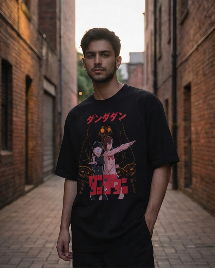 Dandadan Momo & Okarun Oversize Unisex T-Shirt