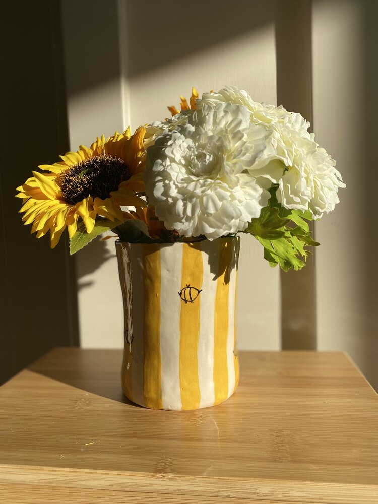 Ön sipariş Honey Bee Vazo 1 adet