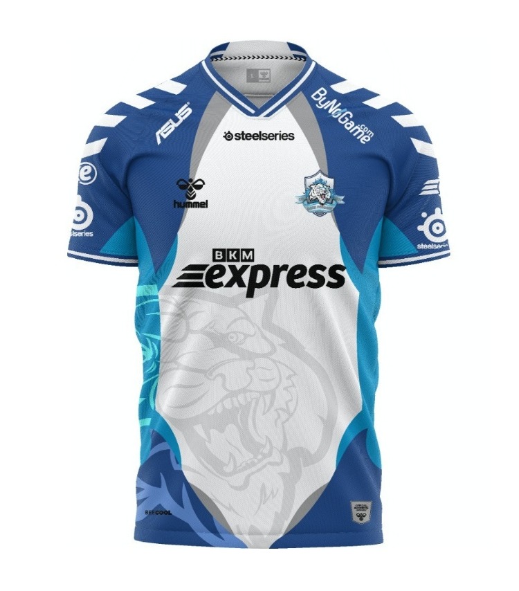 Dark Passage 2016 Şampiyon Forma Hummel Edition