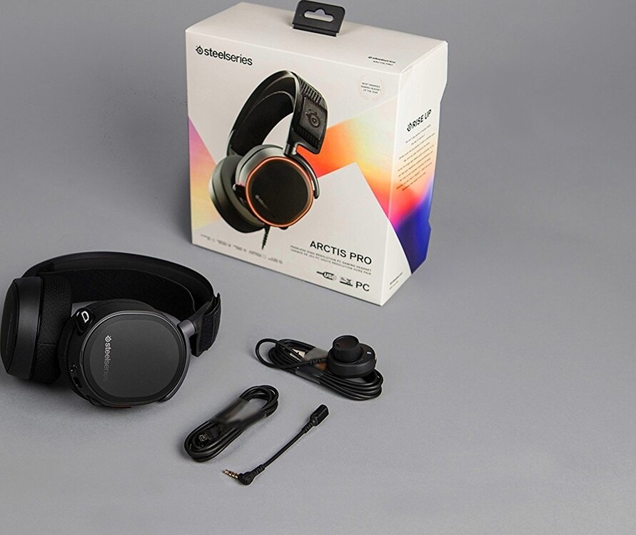 SteelSeries Arctis Pro Hi-Res RGB Kablolu Oyuncu Kulaklığı