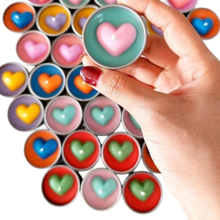 Renkli Kalp Tealight Mumlar – Sevgi ve Zarafeti Buluşturan Özel Tasarım