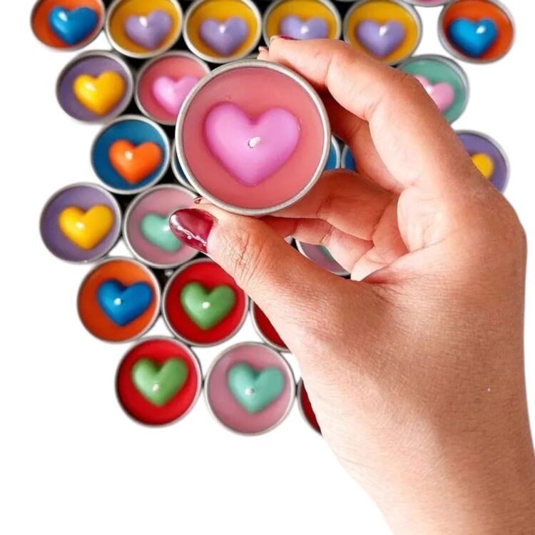 Renkli Kalp Tealight Mumlar – Sevgi ve Zarafeti Buluşturan Özel Tasarım