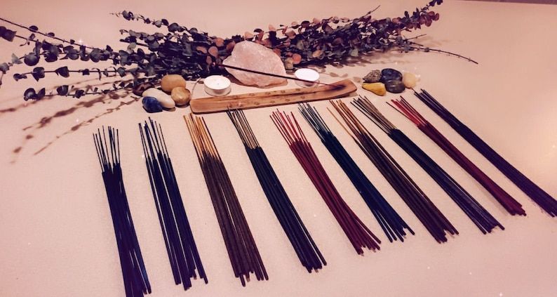 El Yapımı Doğal Çubuk Tütsü – 30 cm | Meditasyon, Yoga, Negatif Enerji Temizliği, Rahatlama